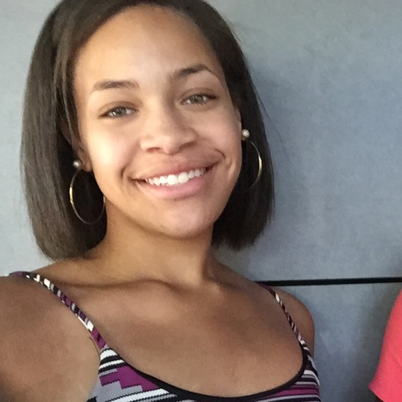 Meet your Posher, Jazmine