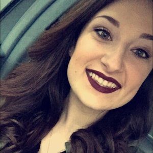 Meet your Posher, Madeline