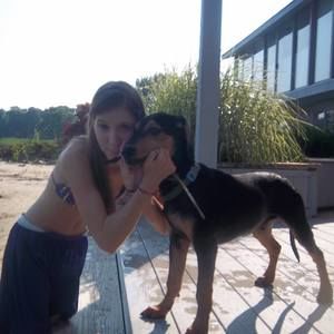 Meet your Posher, Kayla