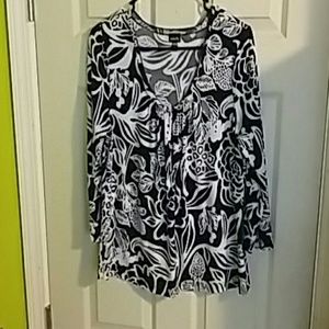 Nice dark navy & white blouse