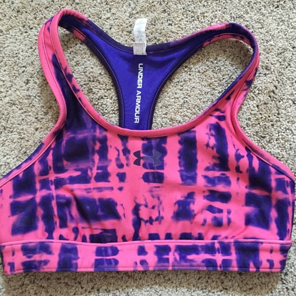 💜Under Armour💜 Heat Gear Sports Bra Sz S