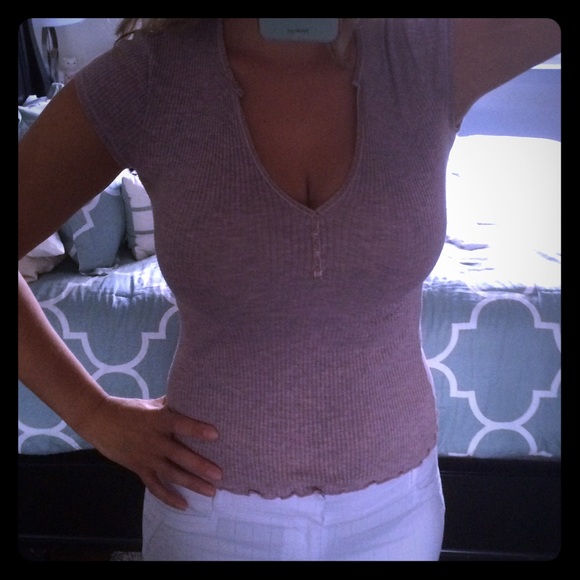 Lilac top by Guess - Picture 1 of 2