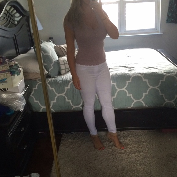 Lilac top by Guess - Picture 2 of 2