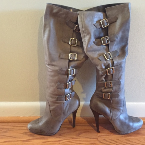 Steve Madden Gray Leather Boots