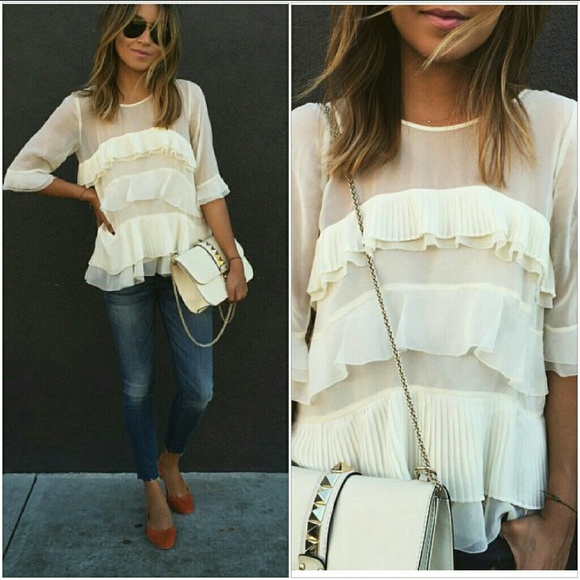 White round neck cascading ruffle loose blouse