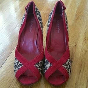 Peep toe Leopard Wedges