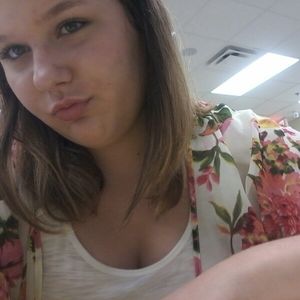 Meet your Posher, Abby