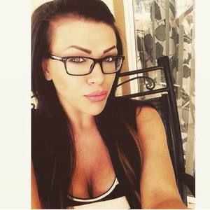 Meet your Posher, Whitney