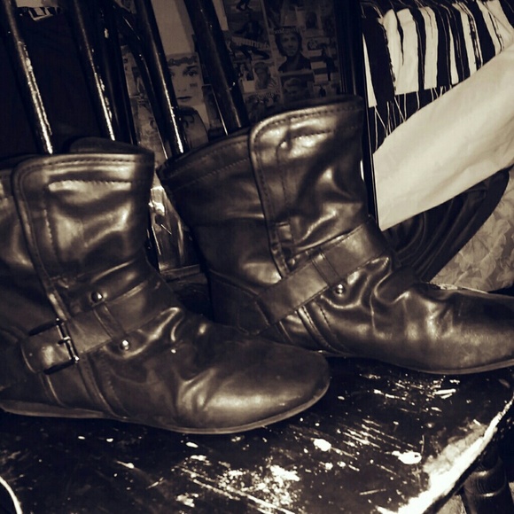 Shoes - Picture 1 of 1