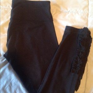 Lululemon size 8 pant