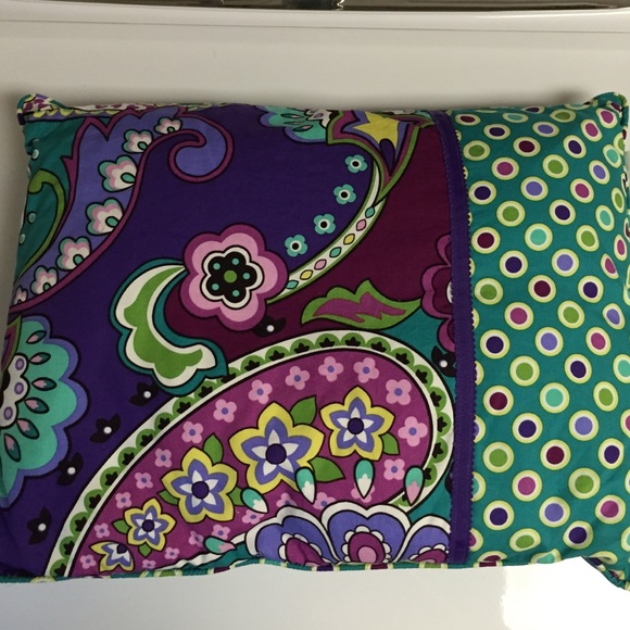 Vera Bradley Accent Pillow to match comforter set