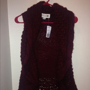 Forever 21 Burgundy Sweater Vest New W/Tags Size M