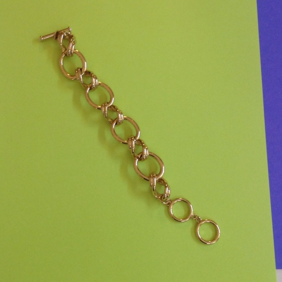 Gold bracelet