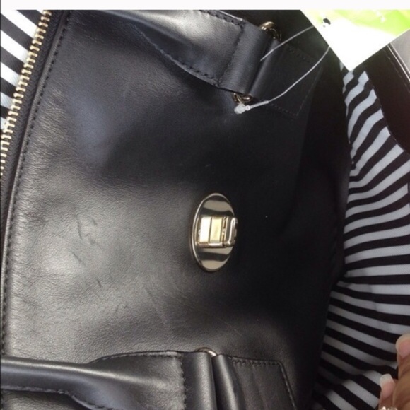 Handbag - Picture 3 of 4