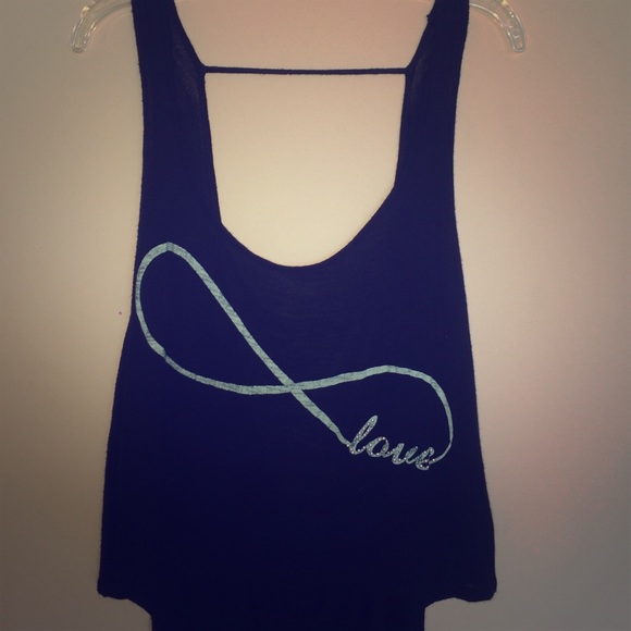 infinity love crop top with long back