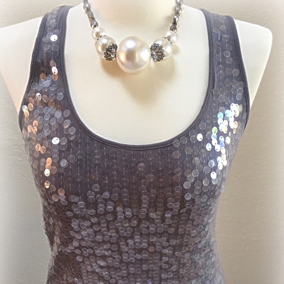 Gray sequined sleeveless tank top