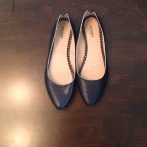 Old navy flats