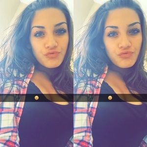 Meet your Posher, Alejandra