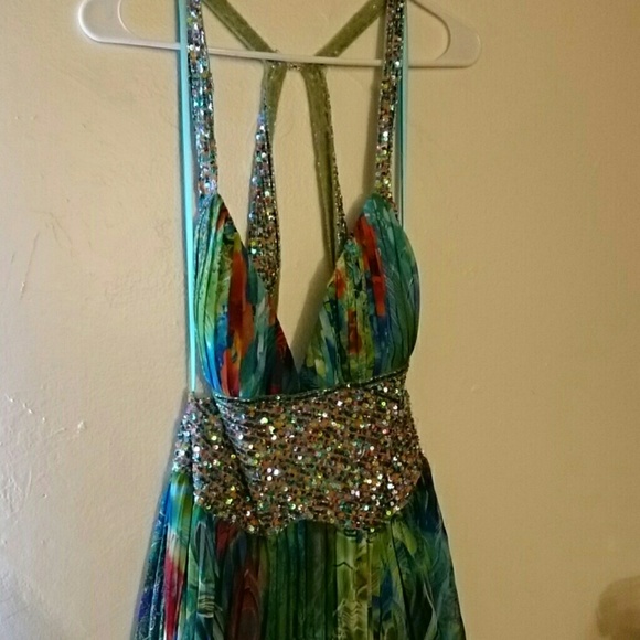 Crossback prom dress