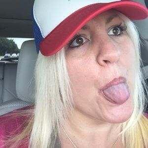 Meet your Posher, Kimberly