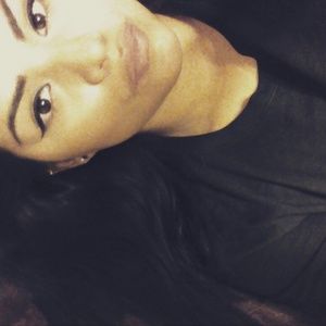 Meet your Posher, Paola