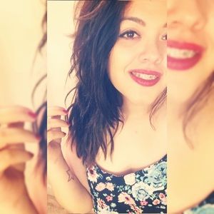 Meet your Posher, Jasmine