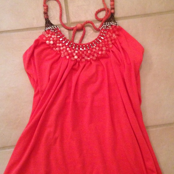 Gorgeous and fun body central top - Picture 2 of 2