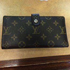 Louis V wallet