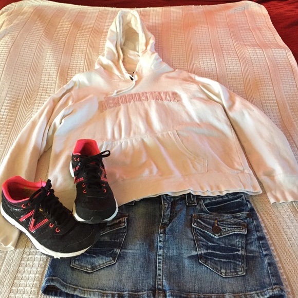 Aero white hoodie - Picture 1 of 3