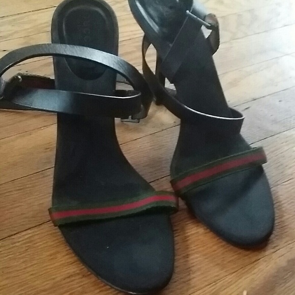 Gucci sandles