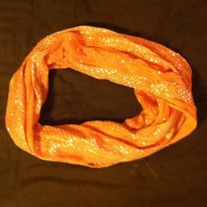 Infinity scarf