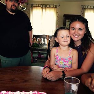 Meet your Posher, Claudia