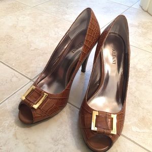 Brown snake pleather heels size