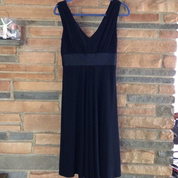 Classic black dress - Picture 2 of 2