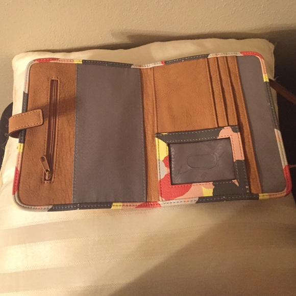 Handbag - Picture 3 of 3