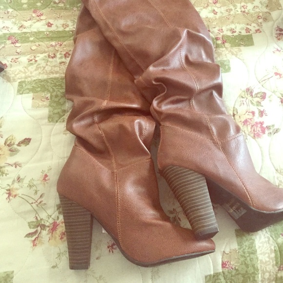 Fancy boots - Picture 1 of 1