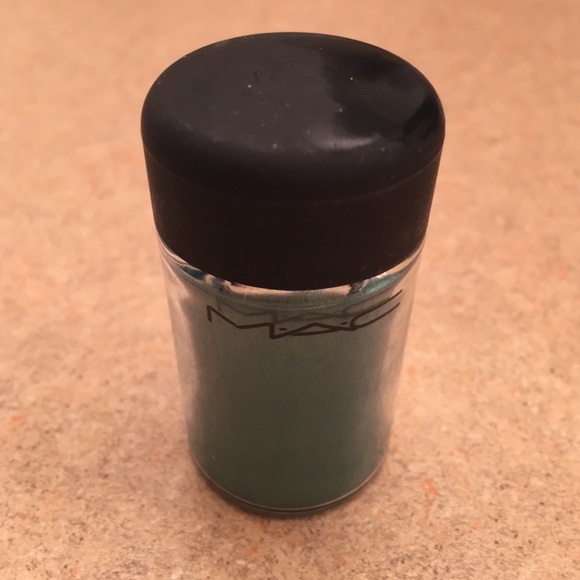💚MAC Pigment "Teal"💚
