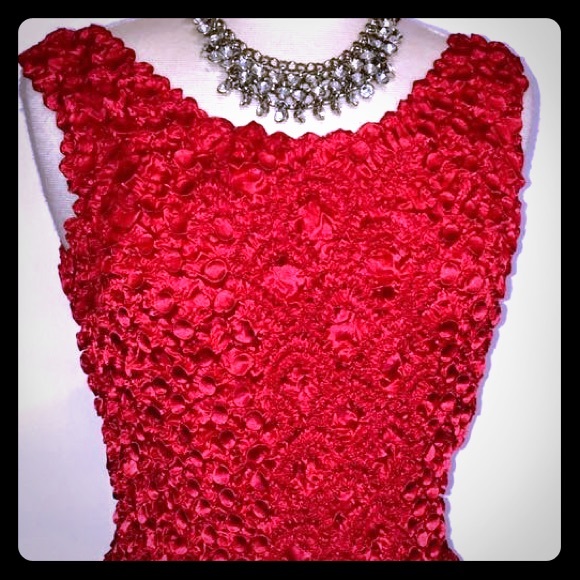 Tops - Stretch Red Tank