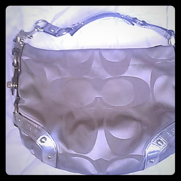 Coach gold shimmer signature bag - Picture 1 of 6