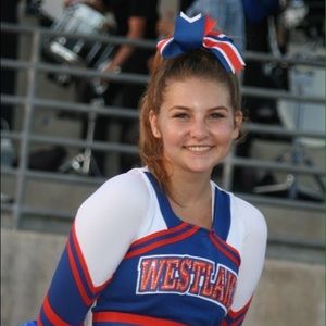 Meet your Posher, Emily