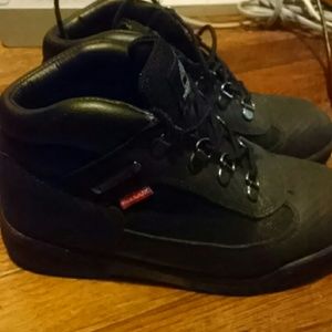 Boys Timberland field boots size 3 big boys