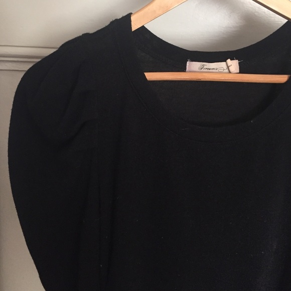 Black sweater - Picture 2 of 2