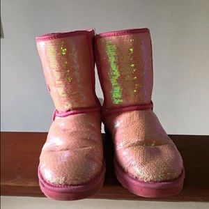 Pink uggs
