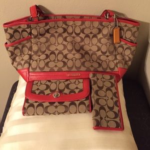 Authentic Coach purse w/wallet & check book cover