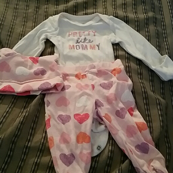 ×BUNDLED× Cute outfit says pretty like mommy