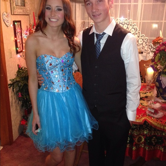 Beautiful Homecoming/winter ball dress
