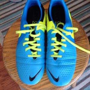 Nike CTR 360 Soccer Cleats