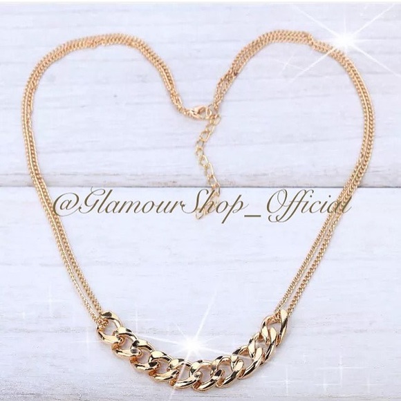 Chain statement necklace