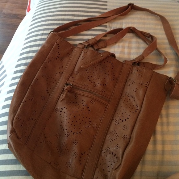 American Eagle Outfitters Handbags - AE Large Brown Leather Tote