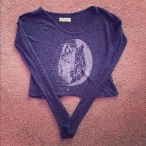 This fitted crop top is perfect for upcoming fall!